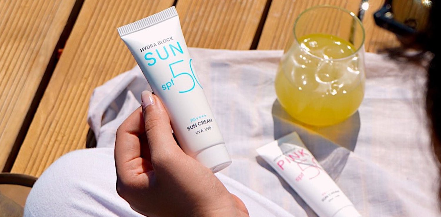 Sunscreen - Sunblock - SPF - UV protection - Broad-spectrum - Sun protection - Skin protection - Sunscreen lotion - Sunscreen cream