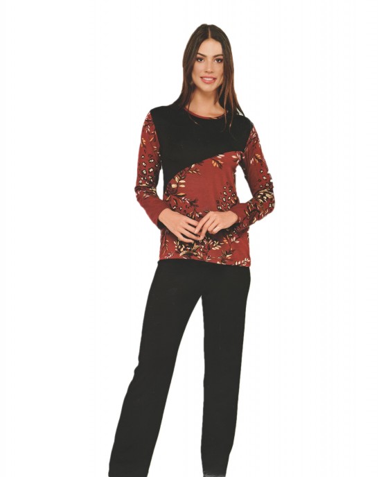 Luxurious Lounging, Turkish-inspired Women's Pajamas in Maroon