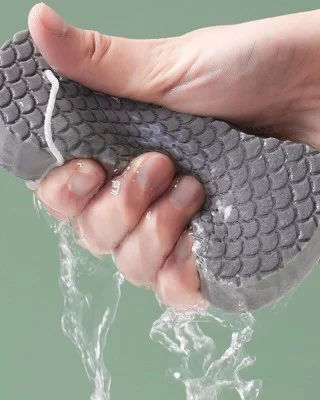 إسفنجة الاستحمام الفاخرة – تقشير لطيف لبشرة ناعمة ومشرقة