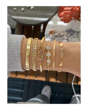 Kadın Altın Kaplama 5'li Bilezik Seti - Her Anınız İçin Şık Bir Aksesuar Kadın Altın Kaplama 5'li Bilezik Seti - Her Anınız İçin Şık Bir Aksesuar