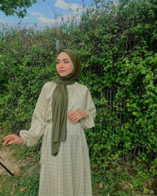 Women's Cotton Combed Cotton Shawl-Hijab in GREEN Color - Soft, Stylish, and Versatile