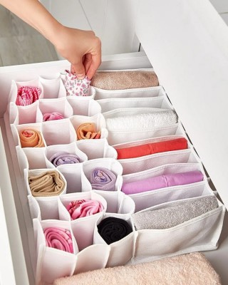 منظم درج مكون من 31 حجرة ومنظم جيب على شكل قرص العسل, مُقسّمات درج مقاس 42 × 32 × 11 سم